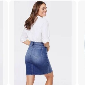 NYDJ Not You Daughter's Jeans Denim Skirt Size 4